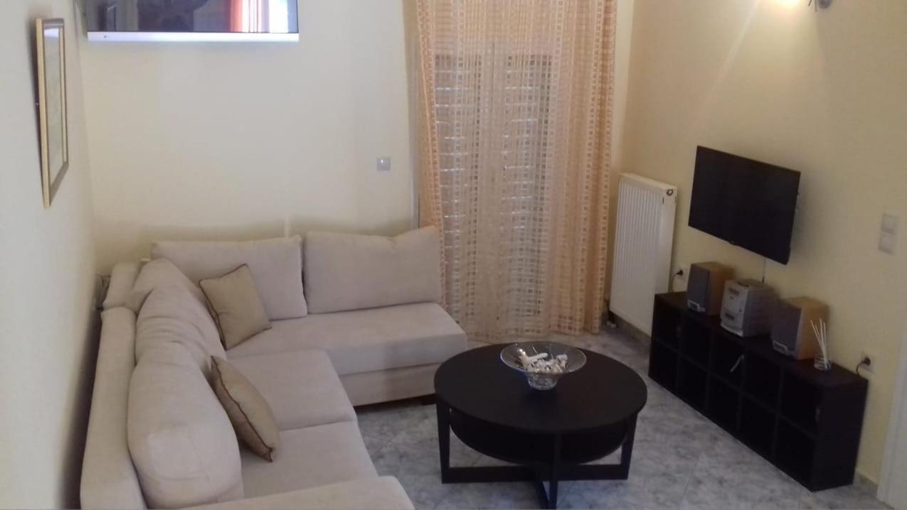 Apartment In Argostoli With Stunning Sea Views ภายนอก รูปภาพ